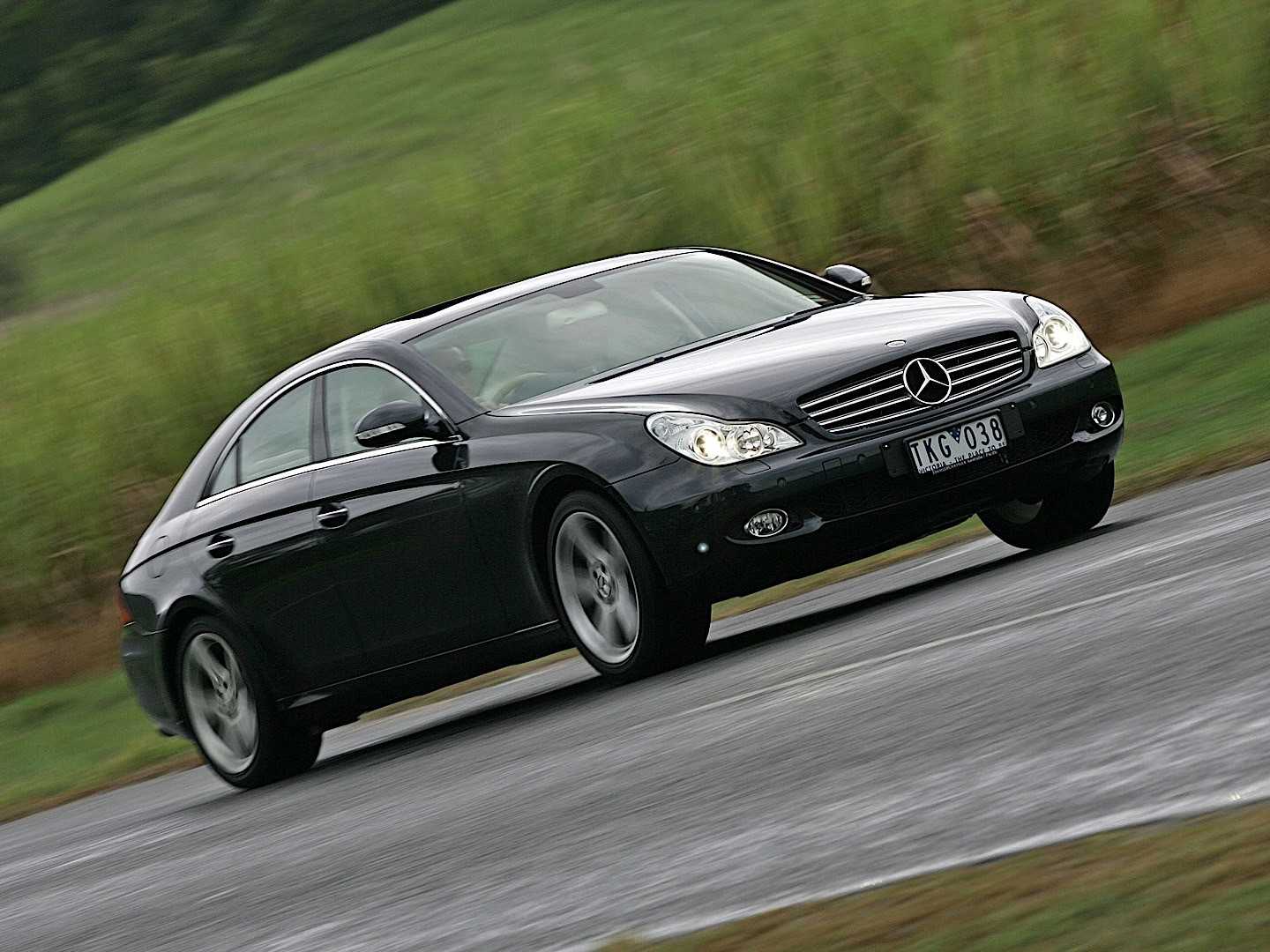 Mercedes cls (c219, 2004-2010) — гордость и предубеждение