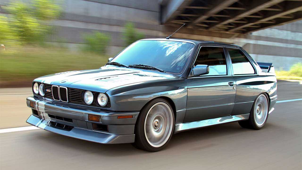 Технические характеристики BMW M3  1999-2005 в автокаталоге CarExpertru Размеры и масса BMW M3  1999-2005 Клиренс BMW M3 Мощность двигателя BMW M3  1999-2005 Расход топлива BMW M3  1999-2005 Максимальная скорость BMW M3  1999-2005 Подвеска BMW M3