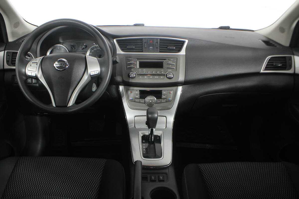 Nissan tiida: характеристики, обзор, отзывы владельцев