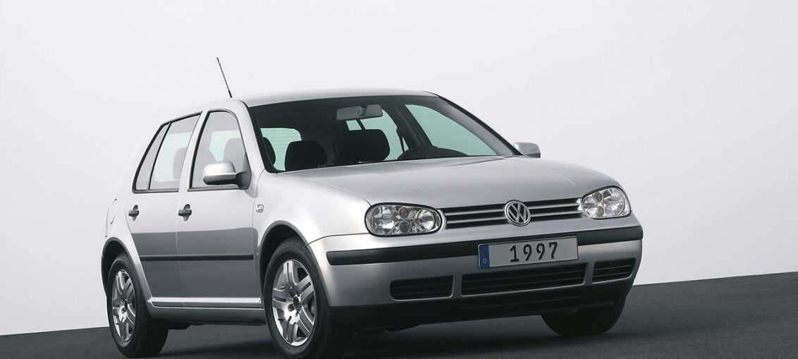 Назначение и расположение предохранителей и реле Volkswagen Golf 4  Bora