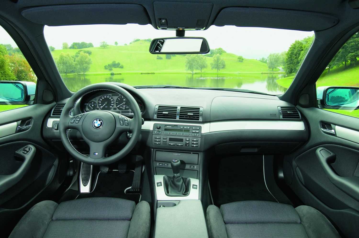 Технические характеристики BMW 330i 2002-2005 в автокаталоге CarExpertru Размеры и масса BMW 330i 2002-2005 Клиренс BMW 3-series Мощность двигателя BMW 330i 2002-2005 Расход топлива BMW 330i 2002-2005 Максимальная скорость BMW 330i 2002-2005 Подвеска BMW