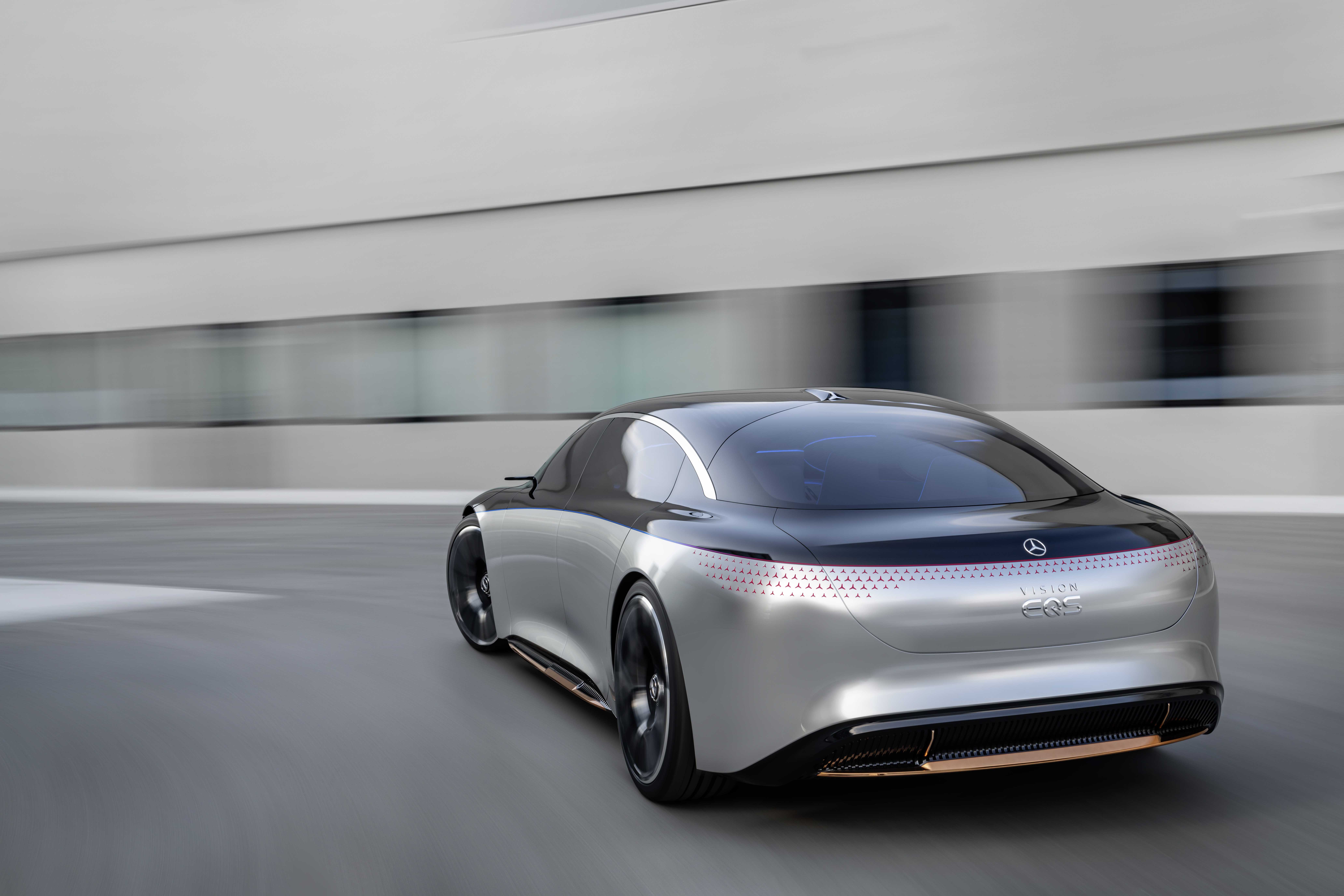 Топ-10 высокотехнологичных автомобилей 2022 года